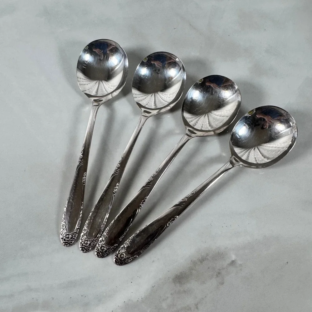 Set of 4 Oneida Simeon L & George H Rogers‎ Silver Plated Soup Spoons Lot 2